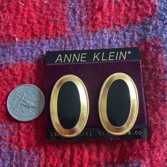 NWT Vintage Anne Klein brushed gold necklace, bracelet, earrings set of three! - Picture 7 of 16